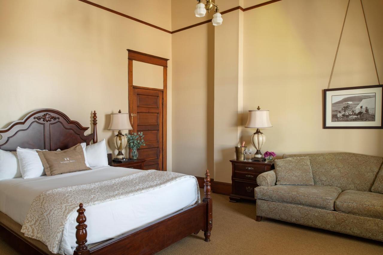 The Sacajawea Hotel Three Forks Екстер'єр фото